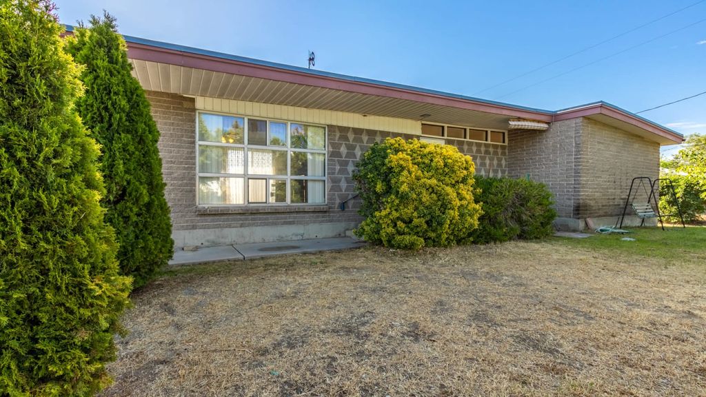 4795 Simper Ln, Salt Lake City, UT 84129