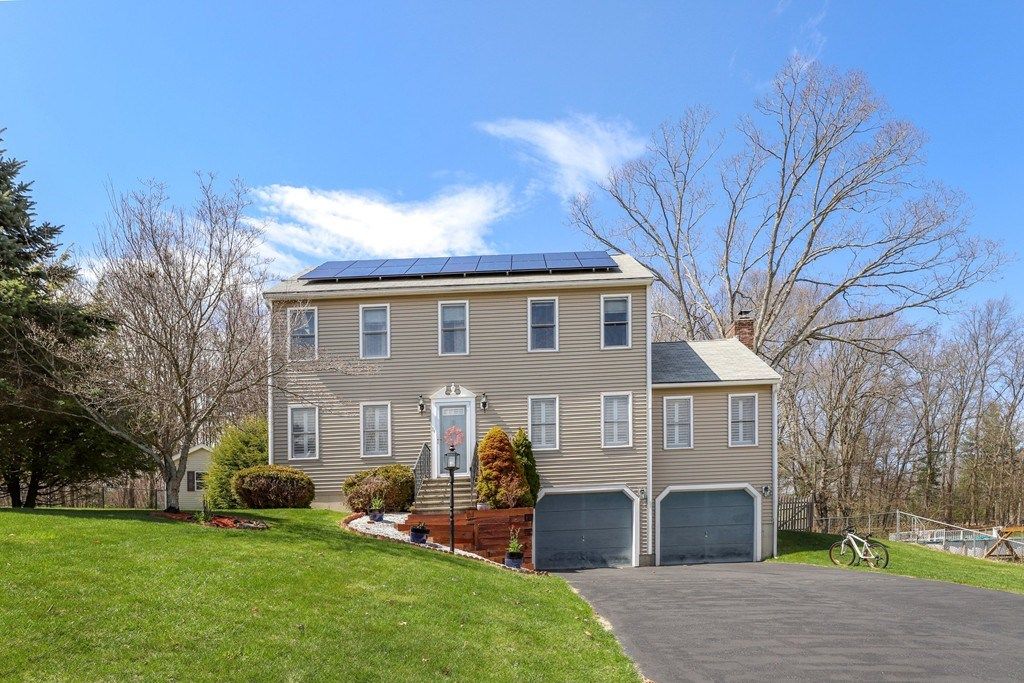 34 Meadow Ln, North Grafton, MA 4 Bed, 3 Bath SingleFamily Home 37 Photos Trulia