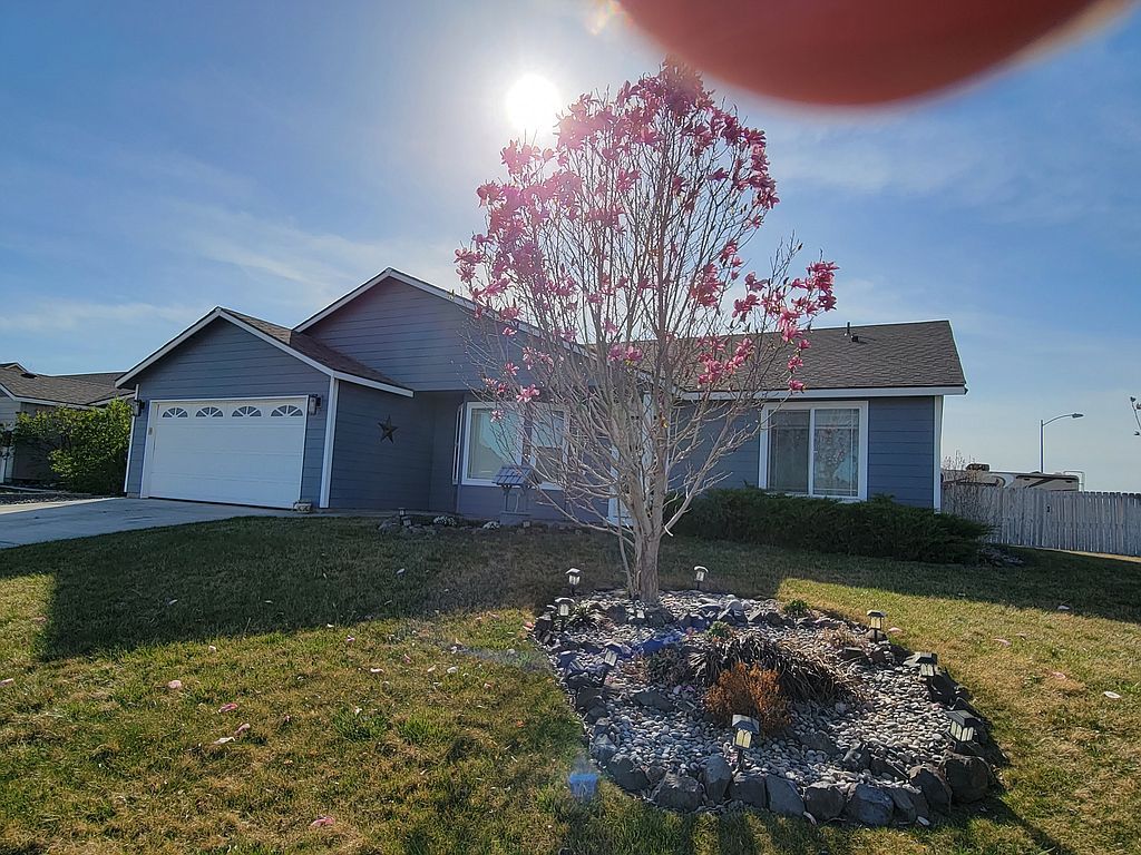 5212 Arthur Ln, Pasco, WA 99301