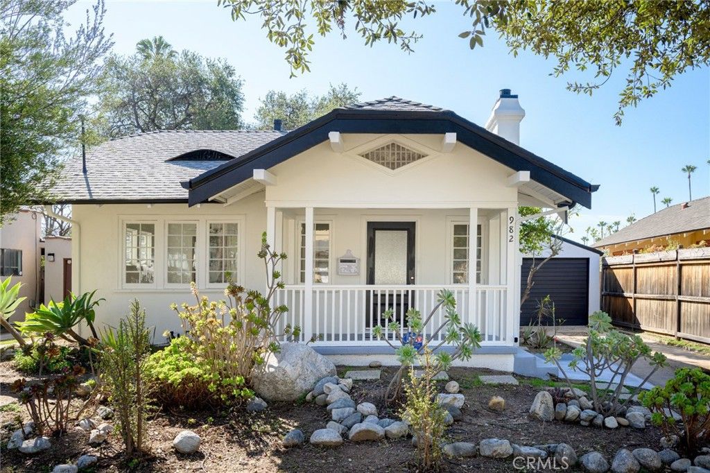 982 E  Claremont St, Pasadena, CA 91104