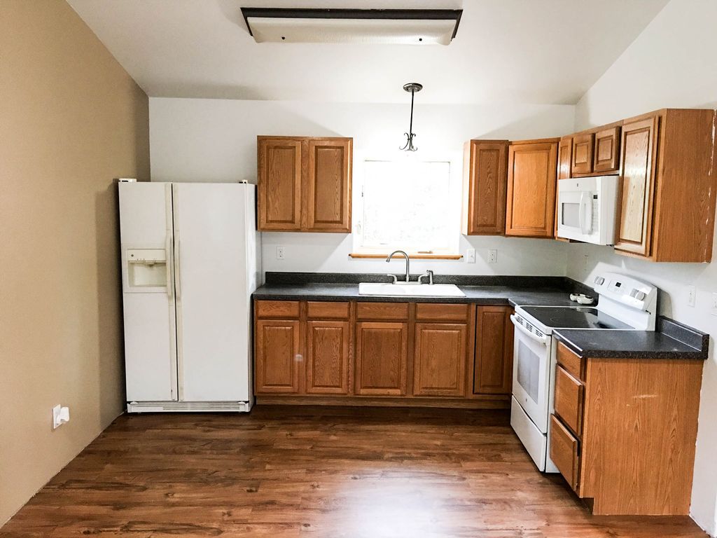 965 Water Thrush Dr, Fairbanks, AK 99712