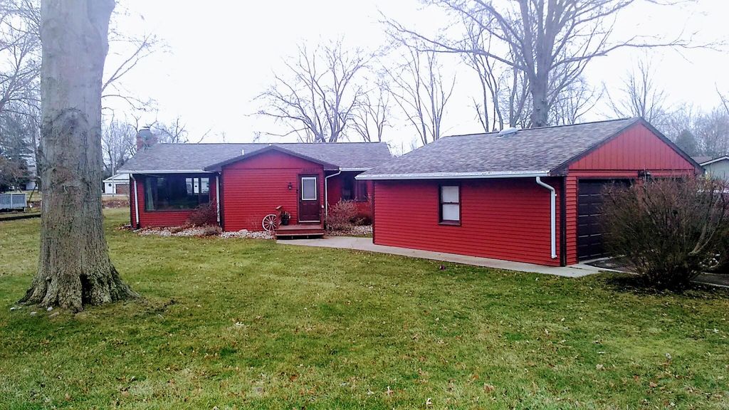 25227 S Sunset Cir, Bloomingdale, MI 49026