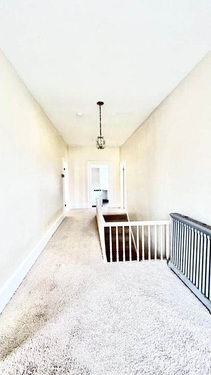 335 Pawtucket St #2, Lowell, MA 01854