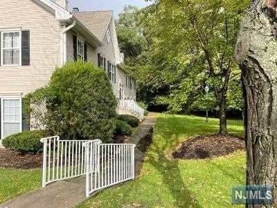 1035 Cumberland Ct   #1035, Mahwah, NJ 07430