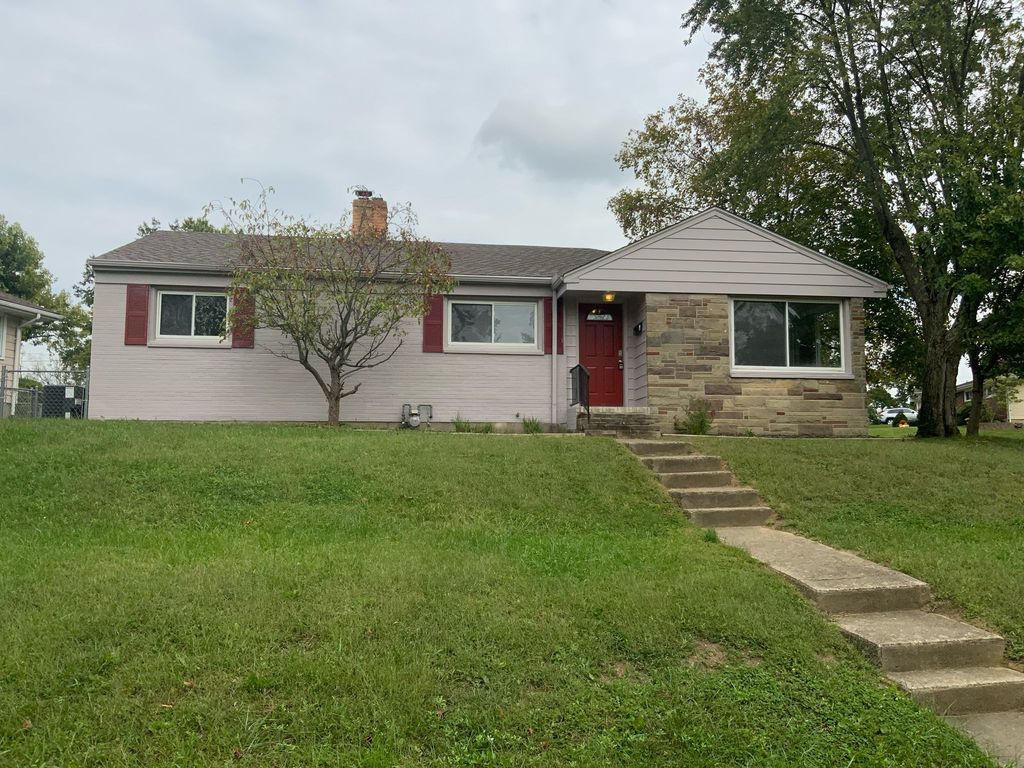 1190 Clovernook Dr, Hamilton, OH 45013