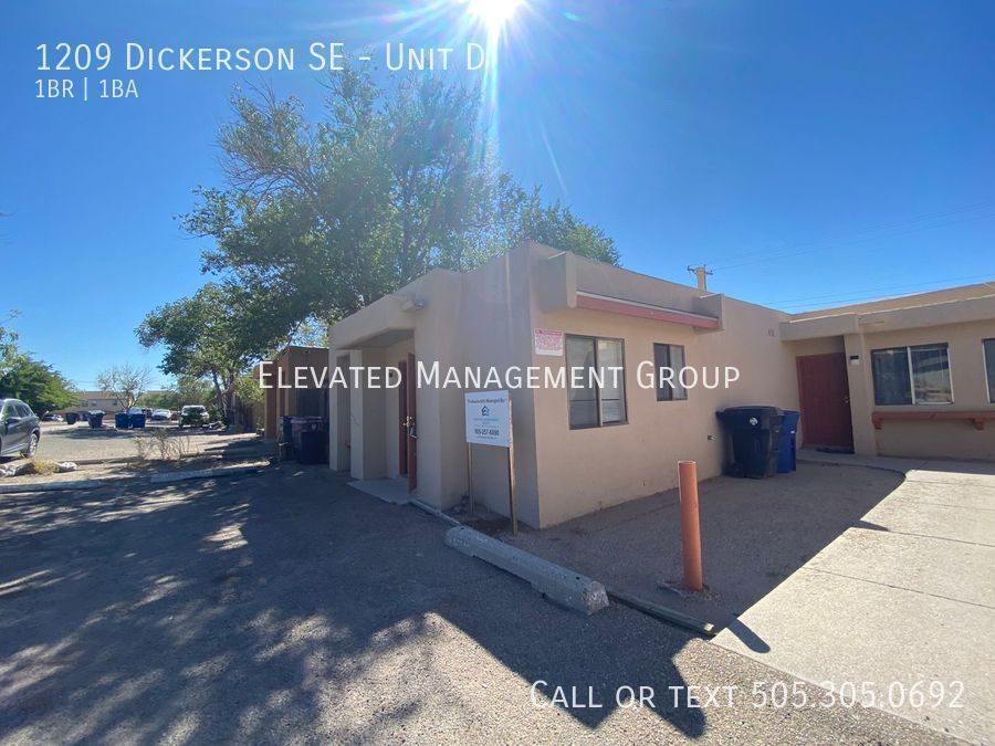 1209 Dickerson Dr SE #D, Albuquerque, NM 87106