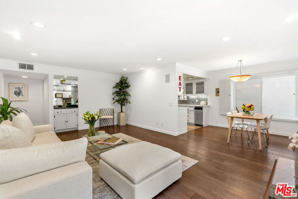 1854 S Beverly Glen Blvd #205, Los Angeles, CA 90025
