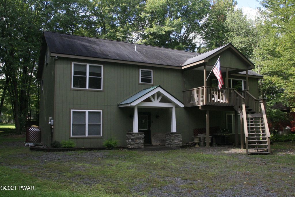 14 Park Rd, Lake Ariel, PA 18436