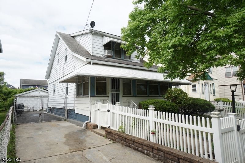 256258 Weequahic Ave, Newark, NJ 07112 MLS 3902617 Trulia