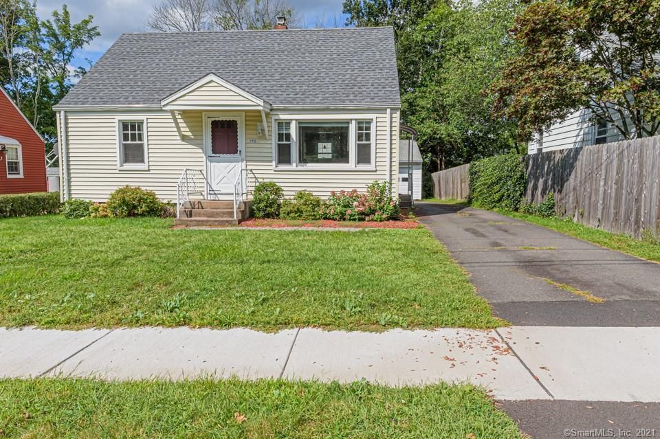 121 Loomis St, Manchester, CT 06042
