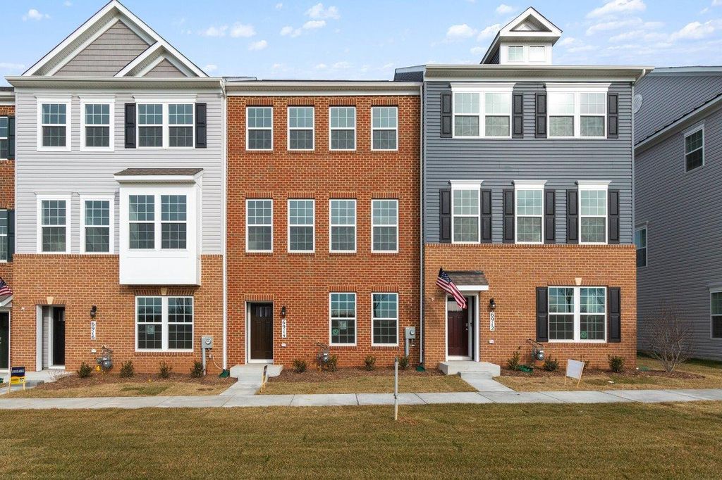 HOLLEY Plan in Westview South Townhomes, Frederick, MD 21704