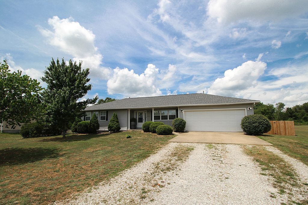 509 W 11th St, Willow Springs, MO 65793 3 Bed, 2 Bath SingleFamily