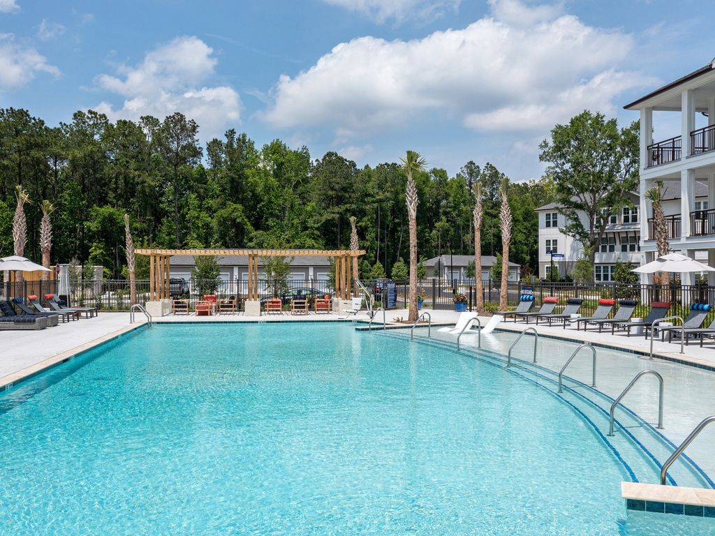 301 Newbrook Dr, Charleston, SC 29492