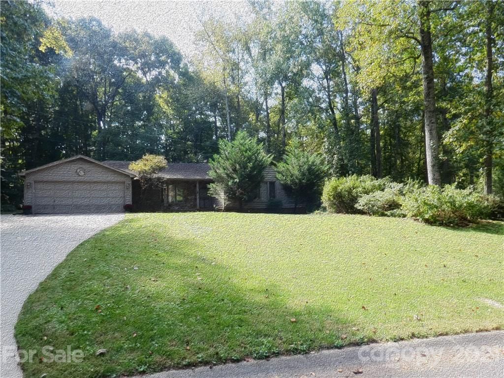 7026 Golden Spike Dr, Mint Hill, NC 28227