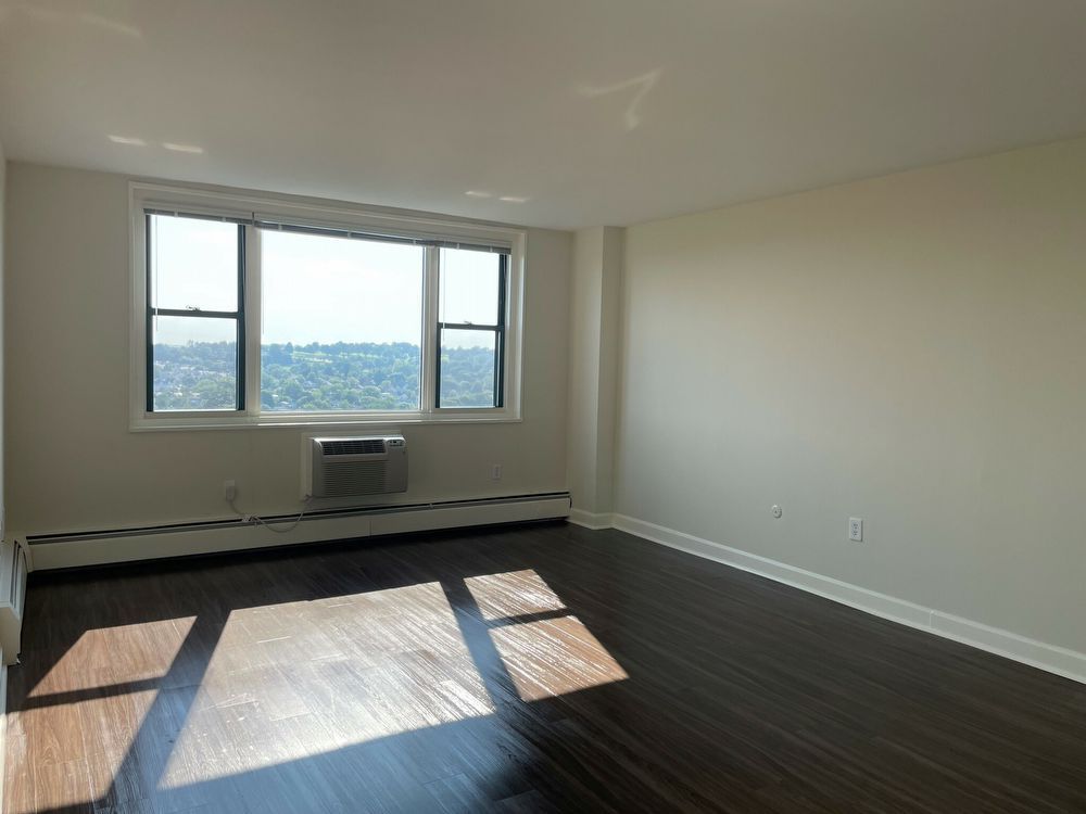 642 Huron Ave #2H, Cambridge, MA 02138