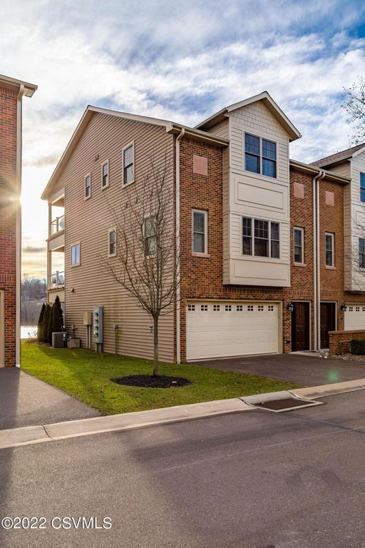 118 Jacobs Landing Way, Danville, PA 17821