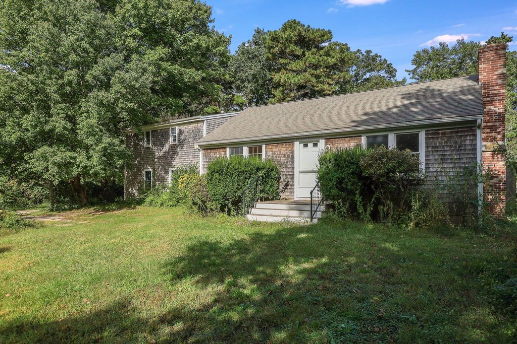 156 Whig St, Dennis, MA 02638