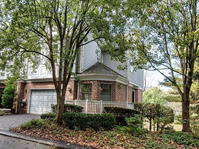 400 Waterside Dr, Mcmurray, PA 15317