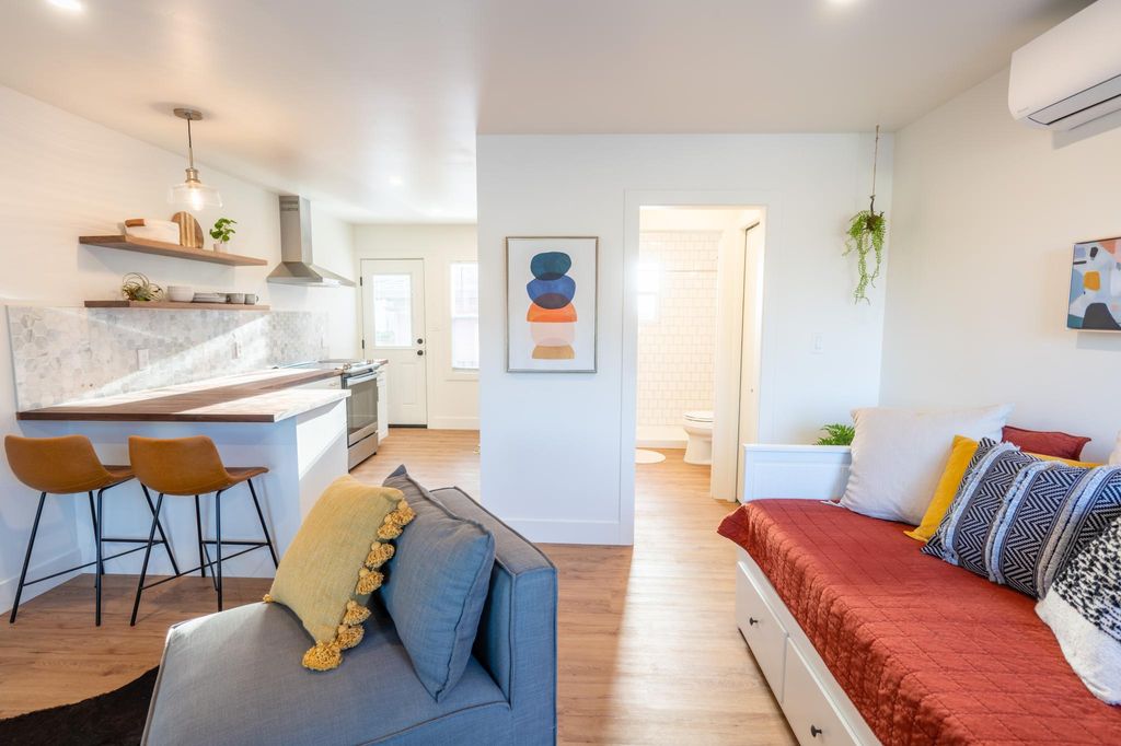 1130 Gold St #3, Redding, CA 96001