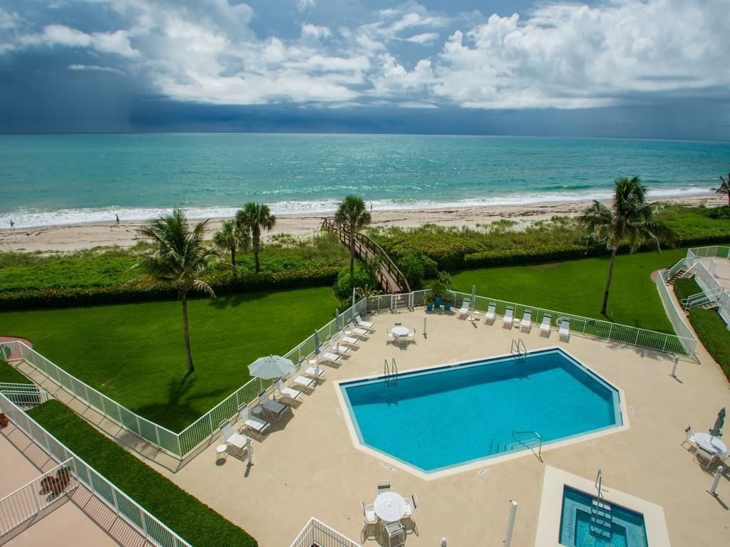 2700 Ocean Dr #502, Vero Beach, FL 32963
