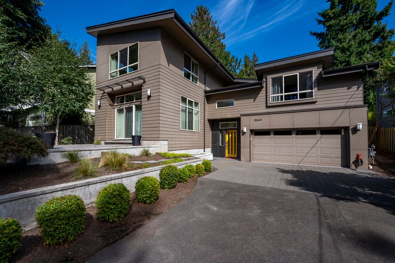 10644 Bartlett Ave NE, Seattle, WA 98125