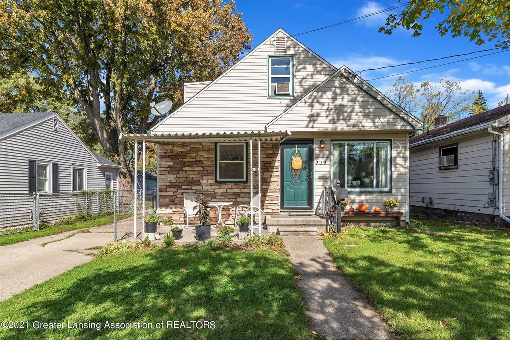 233 Mosley St, Lansing, MI 48906