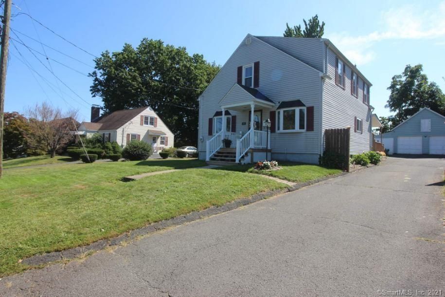 44 Yeaton St, New Britain, CT 06053
