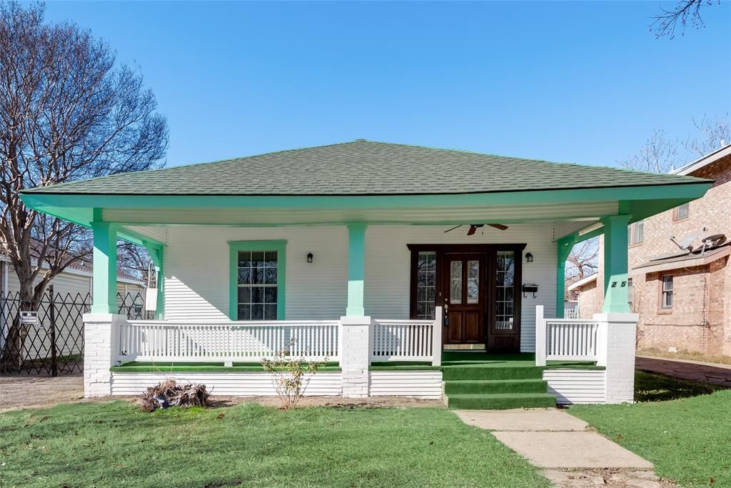 205 S Marlborough Ave, Dallas, TX 75208