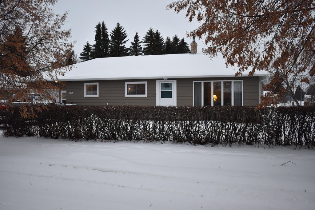1106 5th Ave, Cando, ND 4 Bed, 2 Bath SingleFamily Home 46 Photos