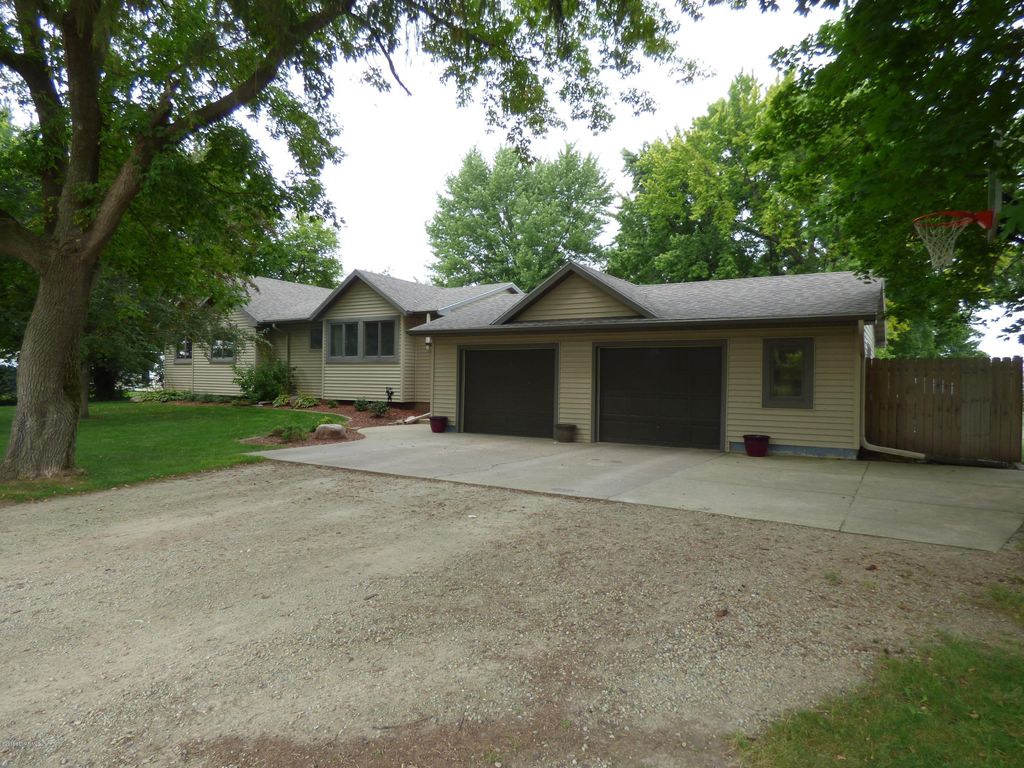636 E Main St, Blooming Prairie, MN 55917 Trulia