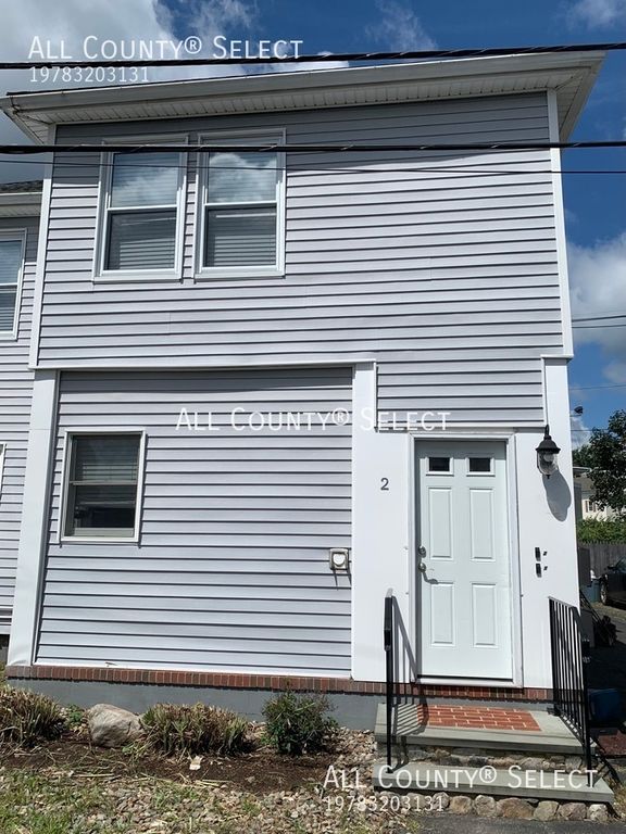 2 Lummus Ave #2, Danvers, MA 01923