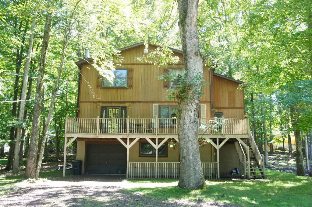 265 Four Seasons Dr, Drums, PA 18222