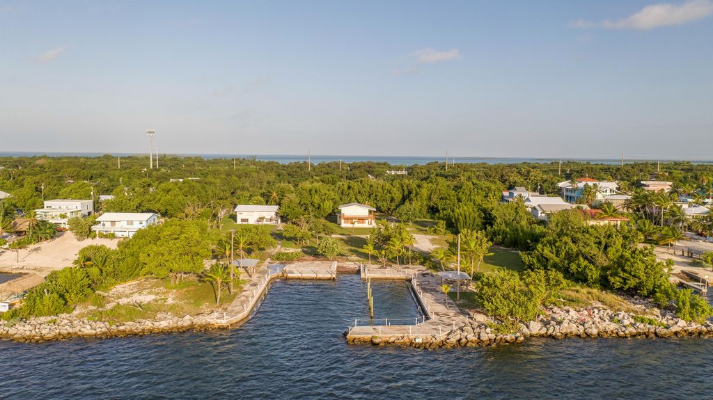 95325 Overseas Hwy, Key Largo, FL 33037