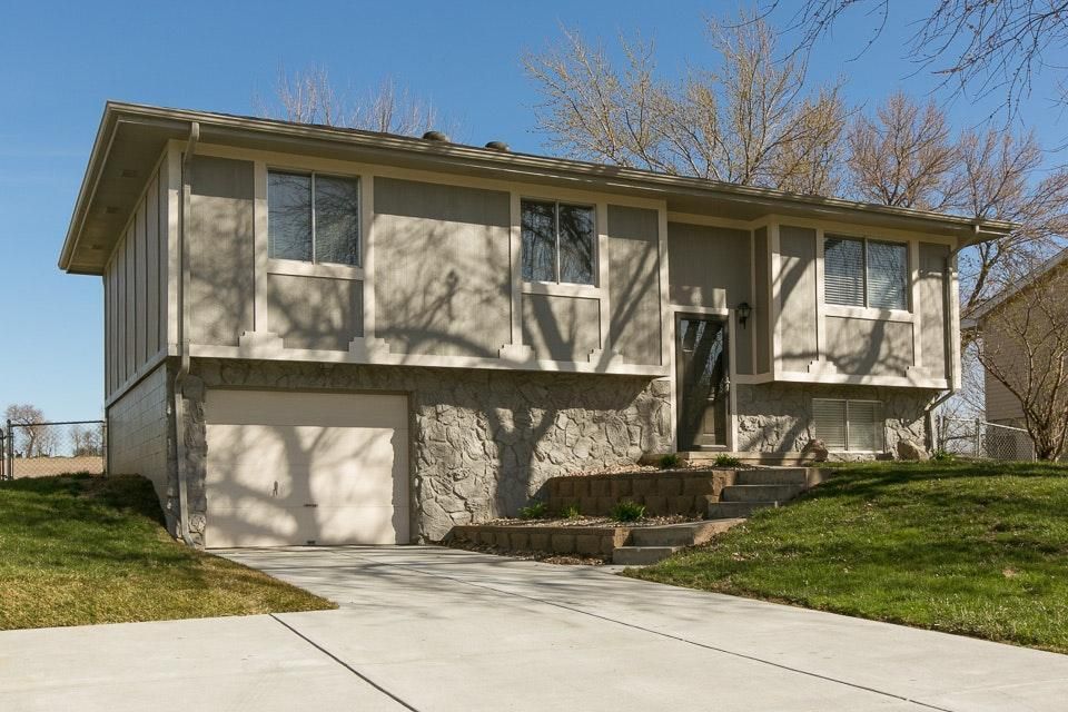 21406 Old Coach Rd, Elkhorn, NE 68022 Trulia