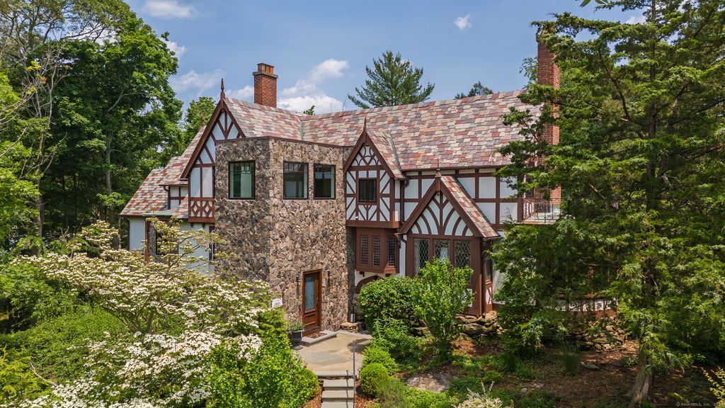 English Tudor Cottage Tudor Style Homes For Sale Near Me A Tudor