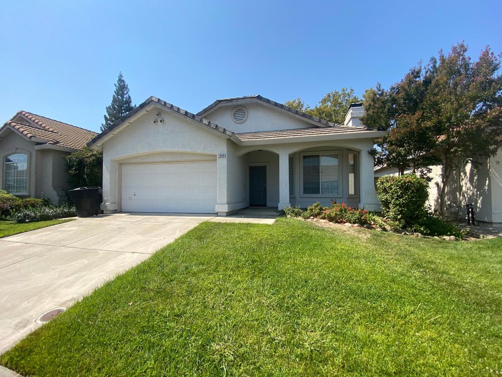 1909 Lindsay Dr, Roseville, CA 95678