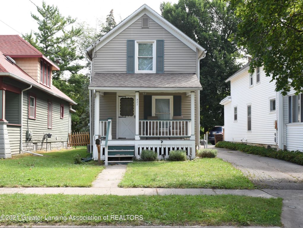 227 Regent St, Lansing, MI 48912