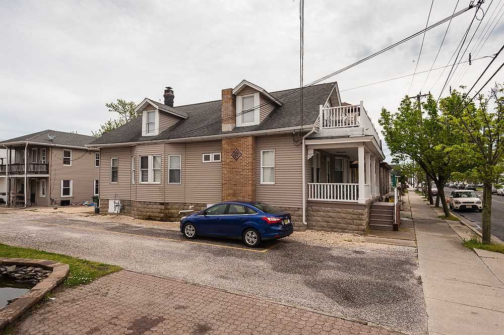 215 W Wildwood Ave, West Wildwood, NJ MultiFamily Home 16 Photos