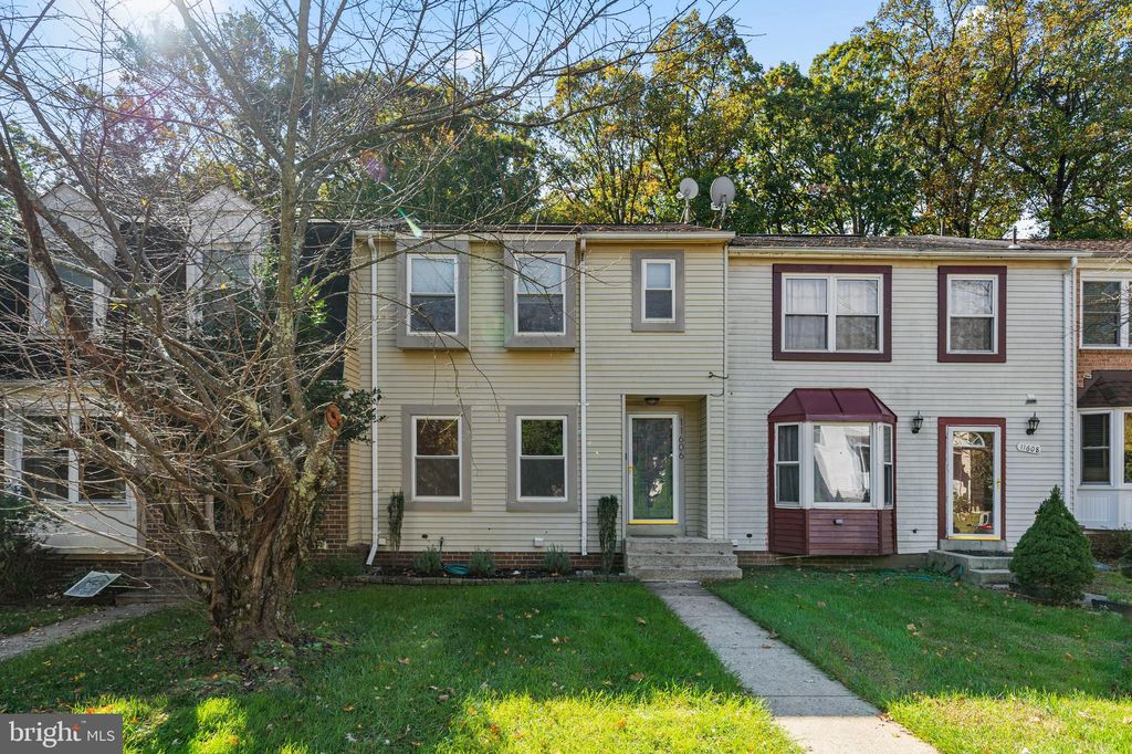11606 Summer Oak Dr, Germantown, MD 20874