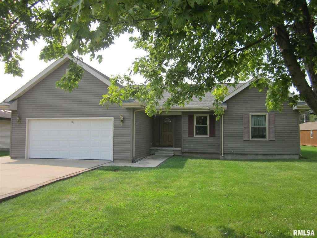 124 S Indiana St, Mason City, IL 62664