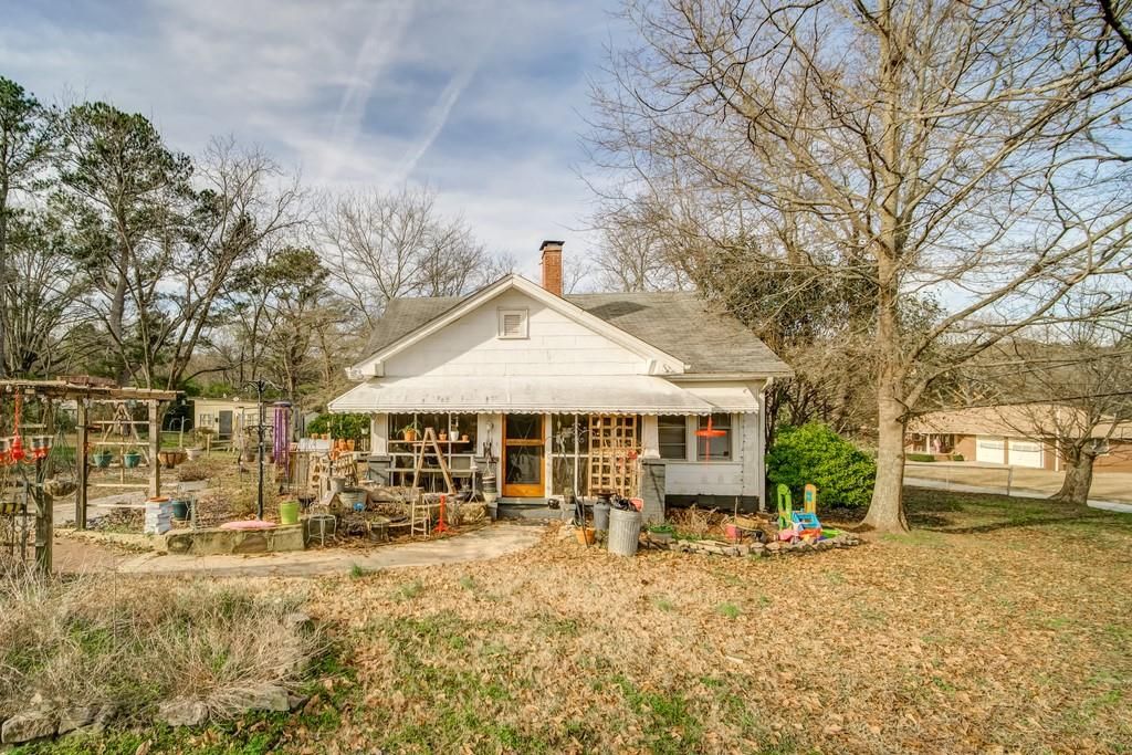 2203 Old Atlanta Rd, Griffin, GA 30223