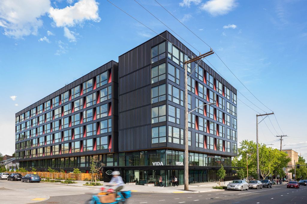 1205 NE 66th St, Seattle, WA 98115