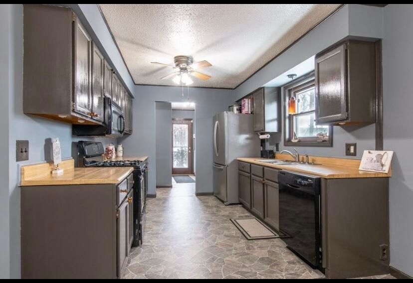 9691 Gray Goose Rd, Jerome, MI 49249