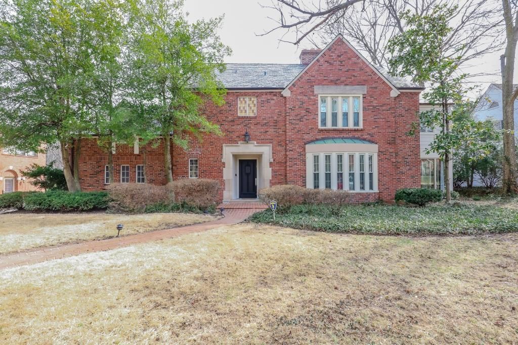 81 Lake Forest Dr, Saint Louis, MO 63117 Trulia