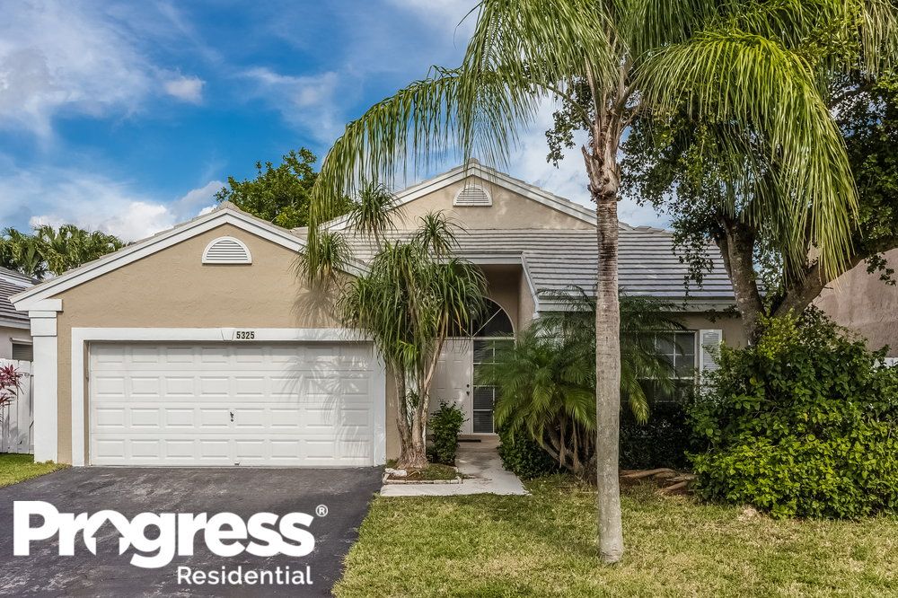 5325 NW 54th St, Coconut Creek, FL 33073