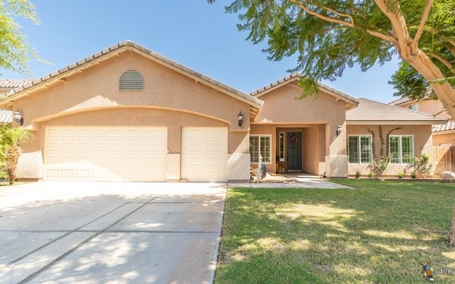 1115 Calle Del Sol, Brawley, CA 92227
