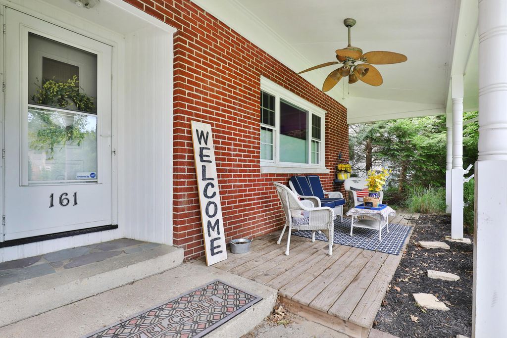 161 S Harding Rd, Columbus, OH 43209