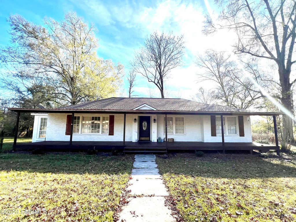 104 Chestnut St, Pachuta, MS 39347 MLS 231027 Trulia