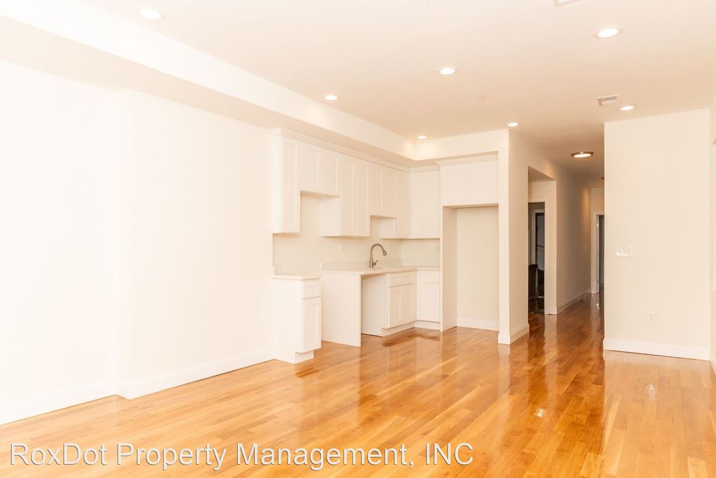 78 W Cottage St #2, Dorchester, MA 02125