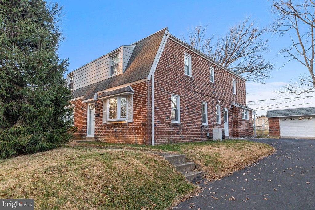 8622 Bloomfield Ave, Philadelphia, PA 19115 Trulia